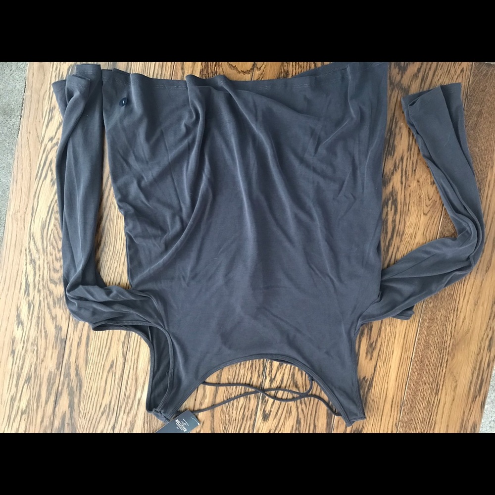 Hollister cold should long sleeve shirt